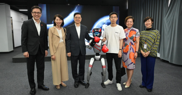 牛途网 宇树科技王兴兴：在香港有经营业务，未来或来港上市